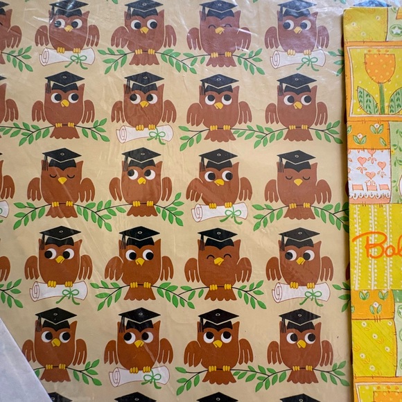 Vintage Wrapping Paper Sheets - Picture 4 of 11